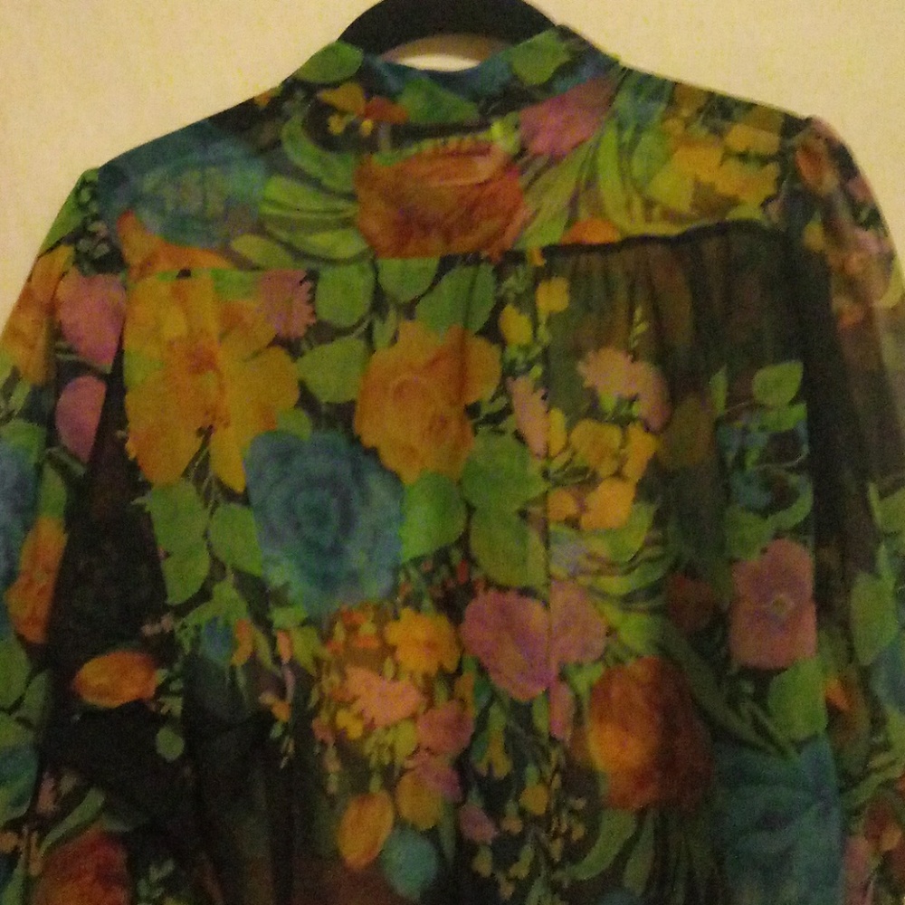 Shirt - Picture 3 of 3